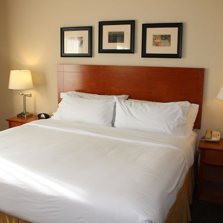 Holiday Inn Express Hotel Vernal By Ihg Exterior photo