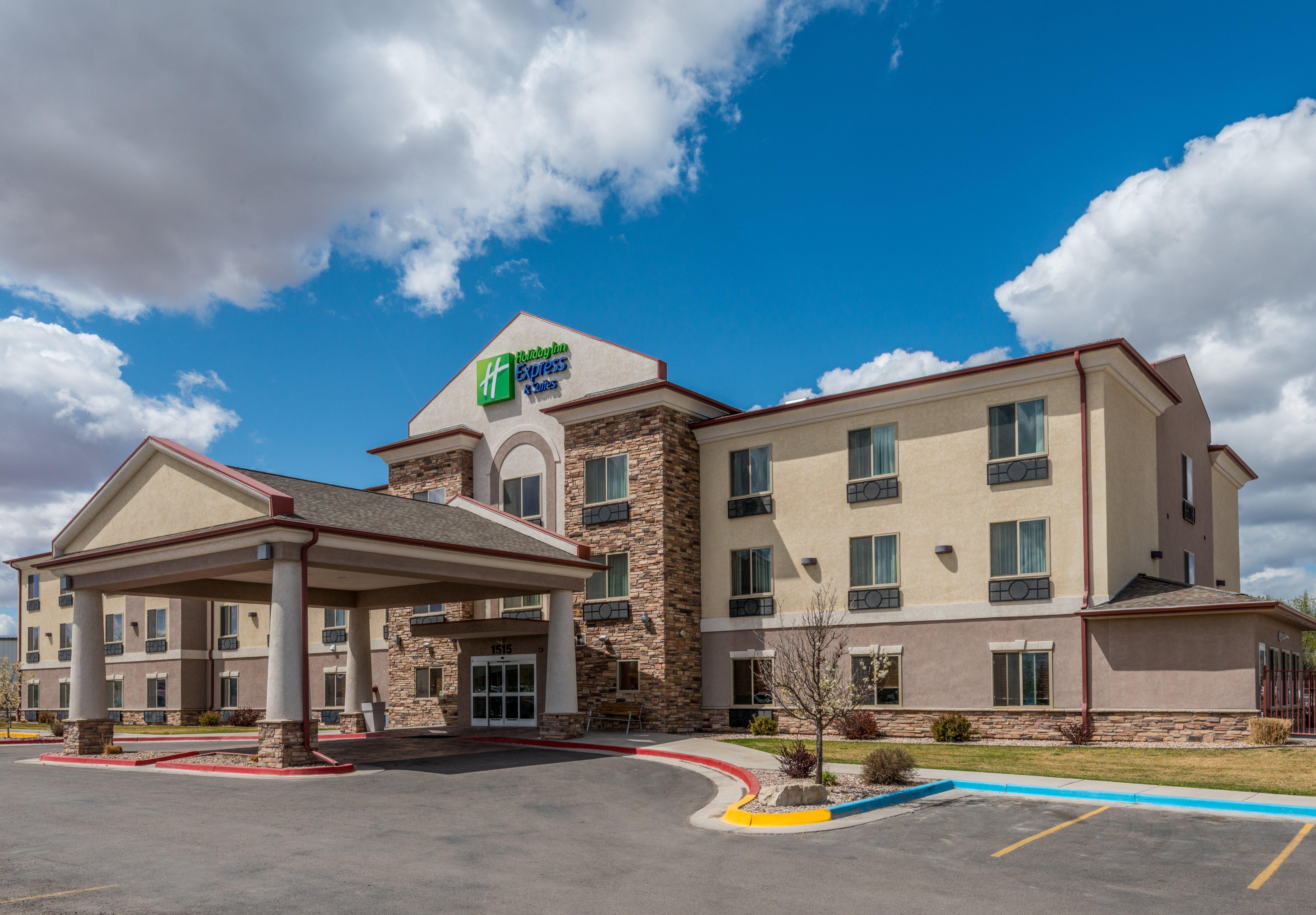 Holiday Inn Express Hotel Vernal By Ihg Exterior photo