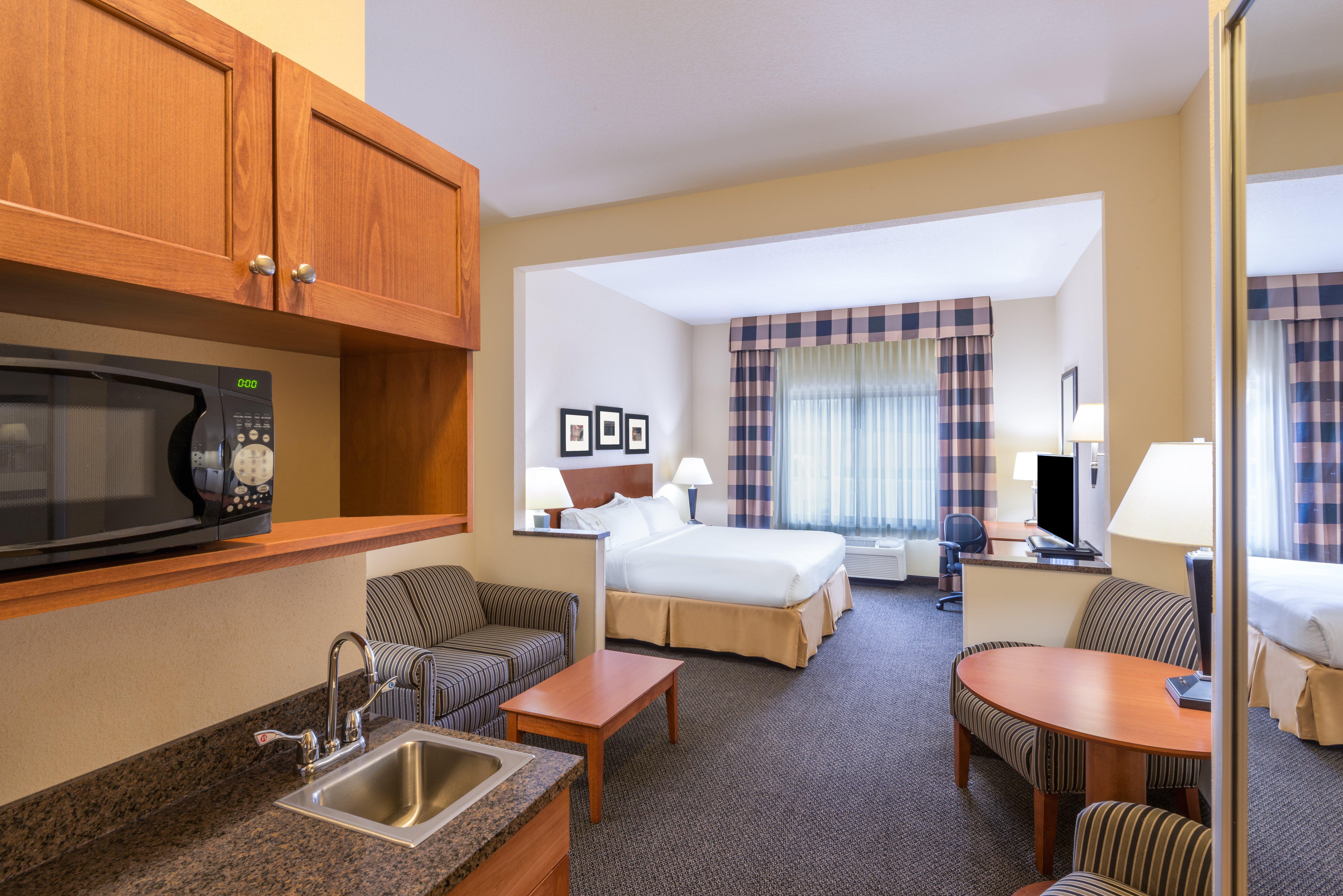 Holiday Inn Express Hotel Vernal By Ihg Exterior photo